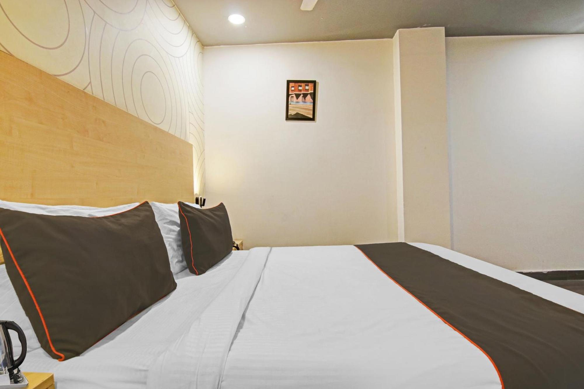 Collection O Slf Mall Sector 30 Hotell Faridabad Exteriör bild