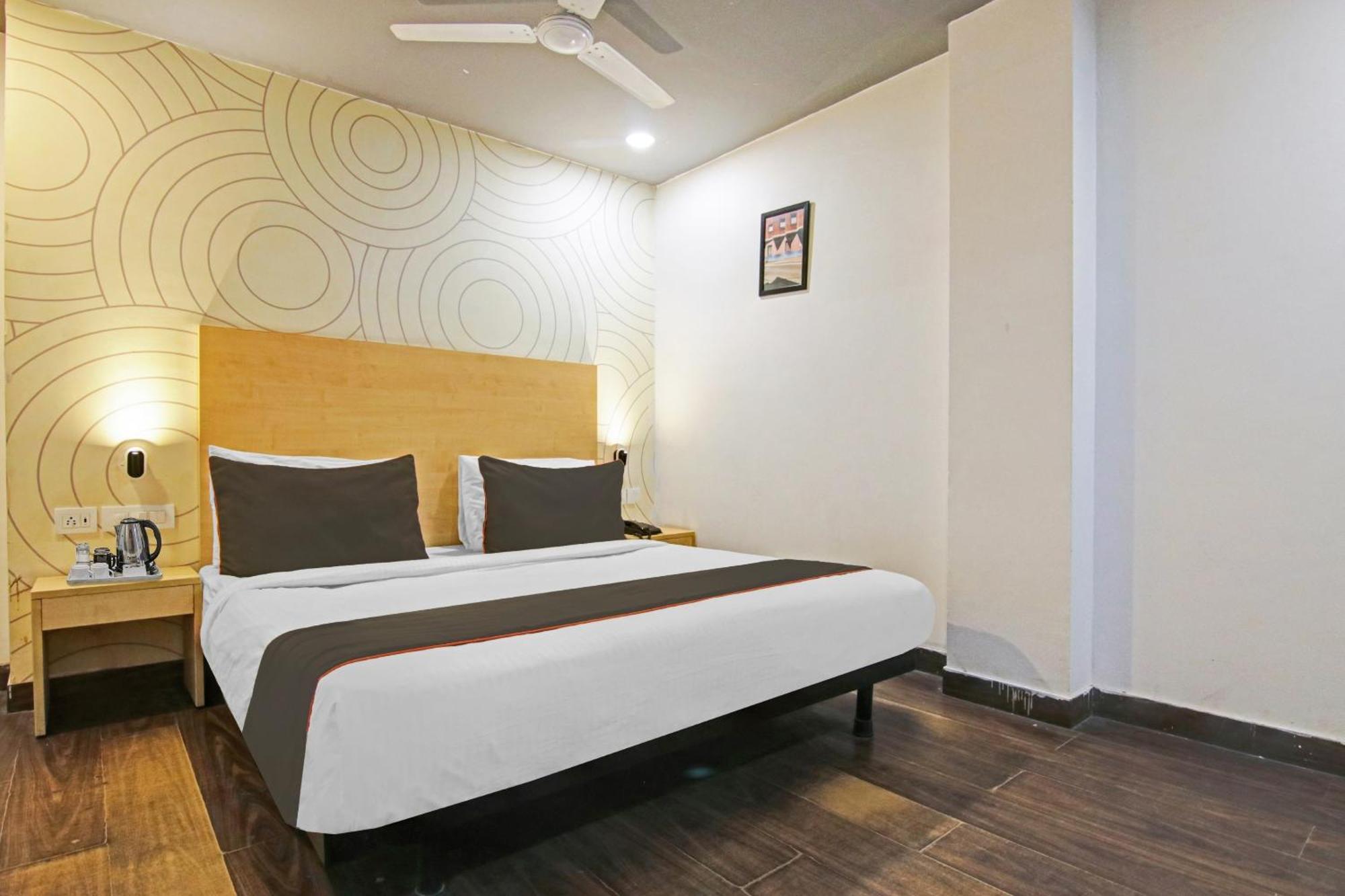 Collection O Slf Mall Sector 30 Hotell Faridabad Exteriör bild