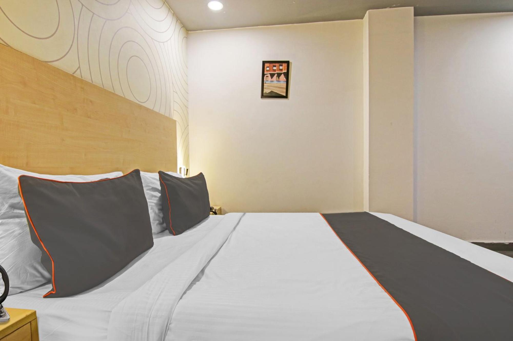 Collection O Slf Mall Sector 30 Hotell Faridabad Exteriör bild
