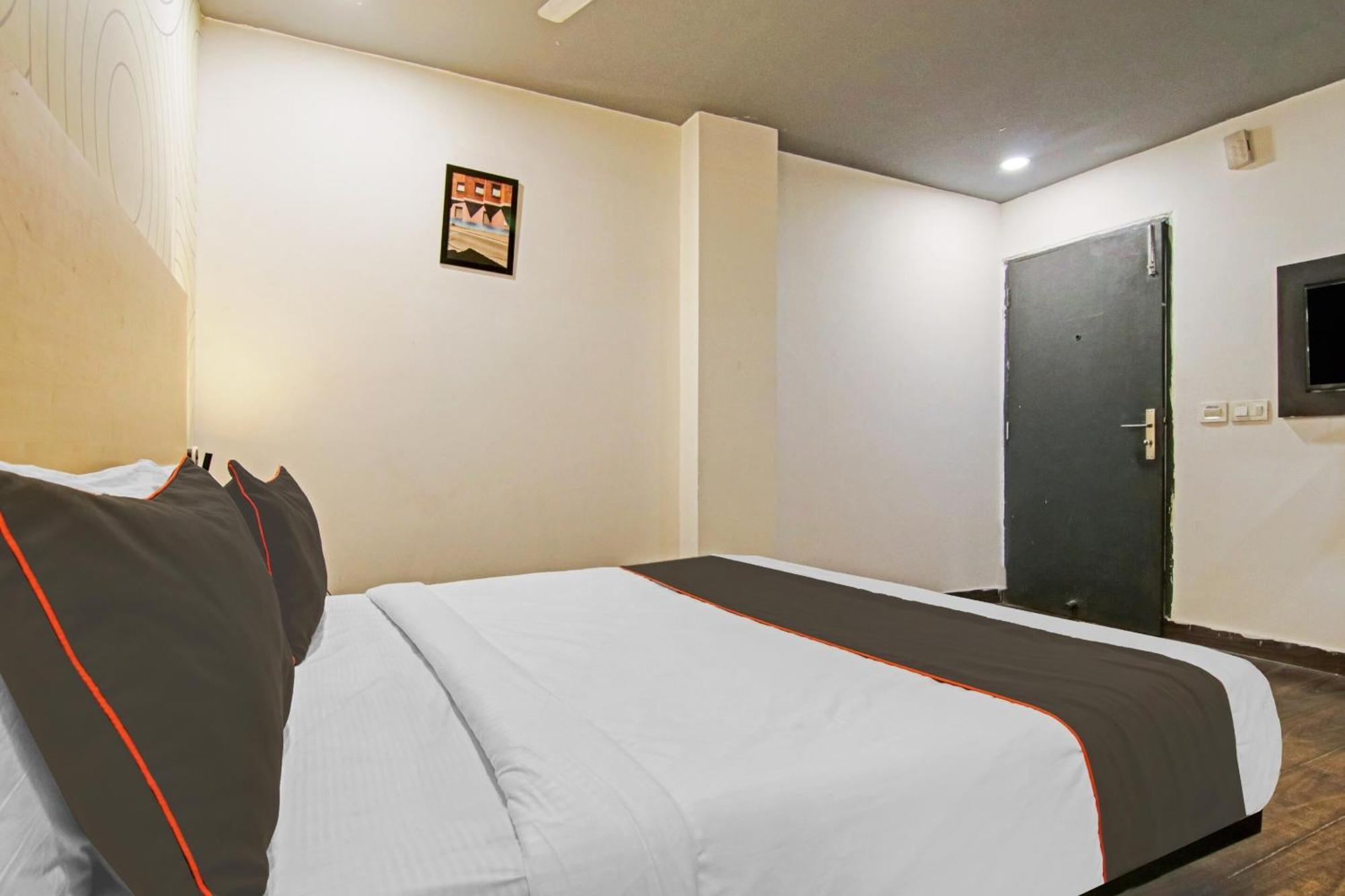 Collection O Slf Mall Sector 30 Hotell Faridabad Exteriör bild